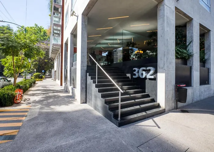 Uliv Polanco * Mexico